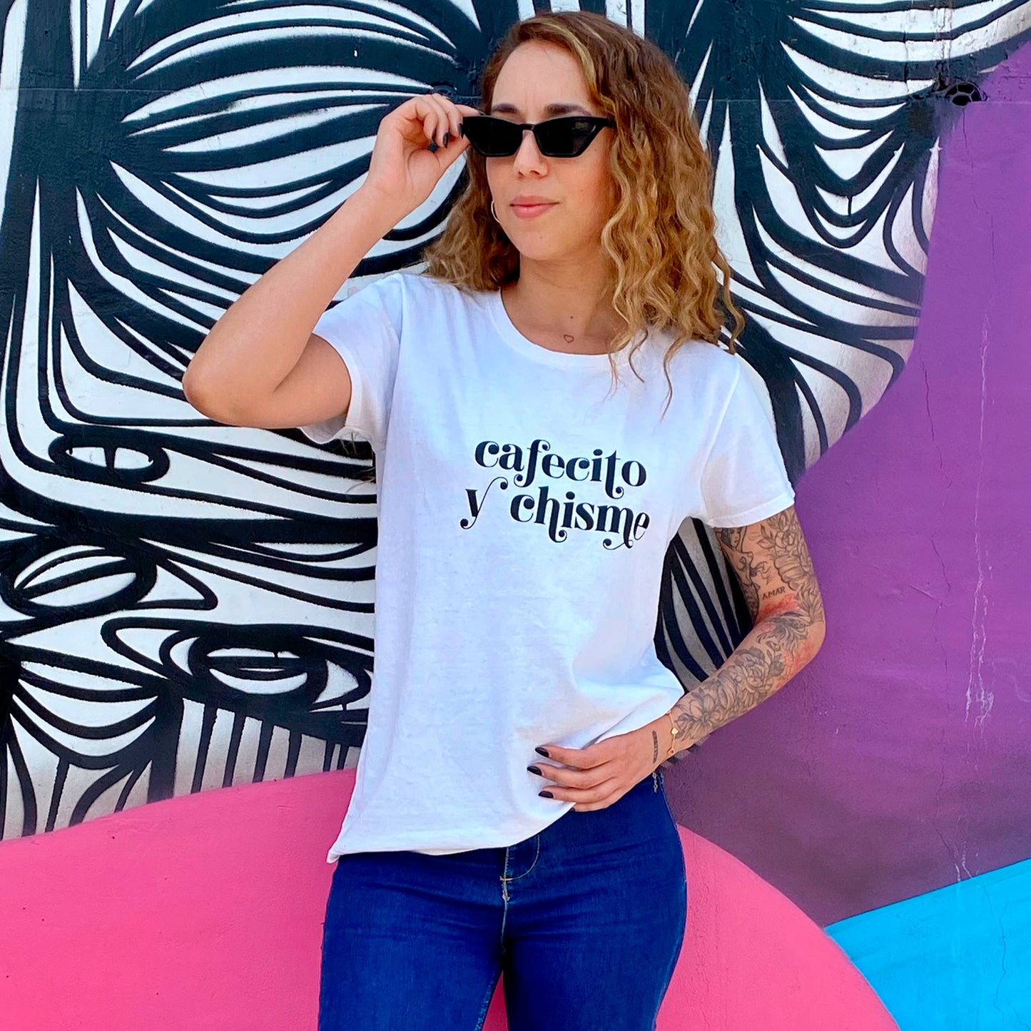 Polera Unisex Cafecito y Chisme